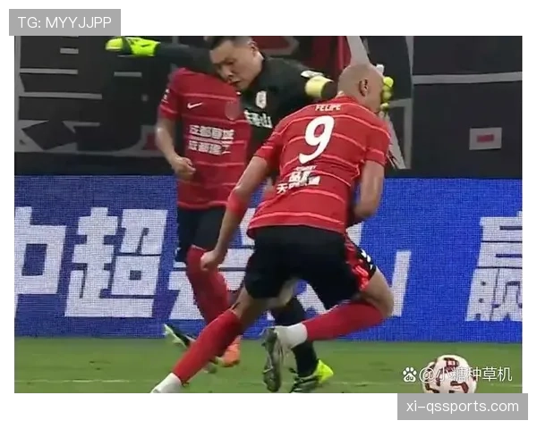 严重犯规行为判罚标准详解：什么情况下必须直接红牌？