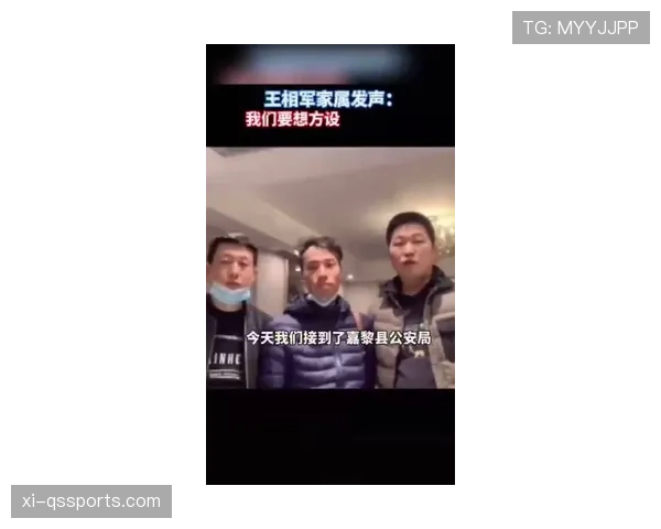 朱雪莹又发图了，低调里藏着那股贵气，我这打折季的人生瞬间窒息